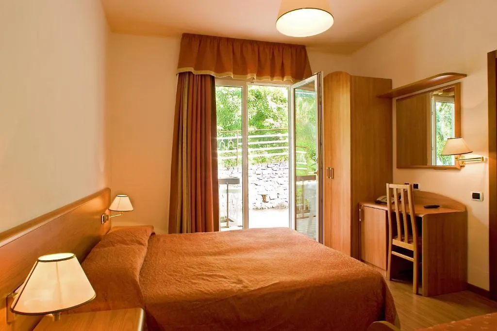 Residence Castelli Brenzone sul Garda Lejlighedshotel