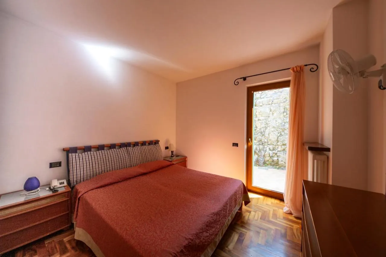Residence Castelli Brenzone sul Garda 2*,  Italien