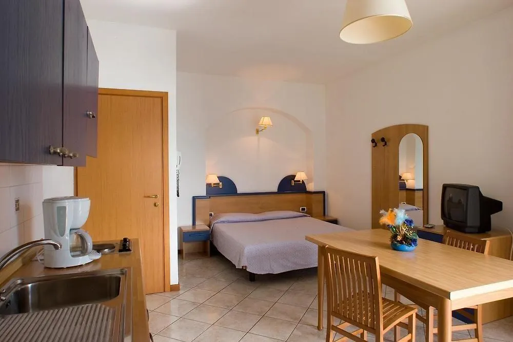Residence Castelli Brenzone sul Garda Lejlighedshotel